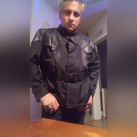 Motorcycle jacket - Picture 2 of 8